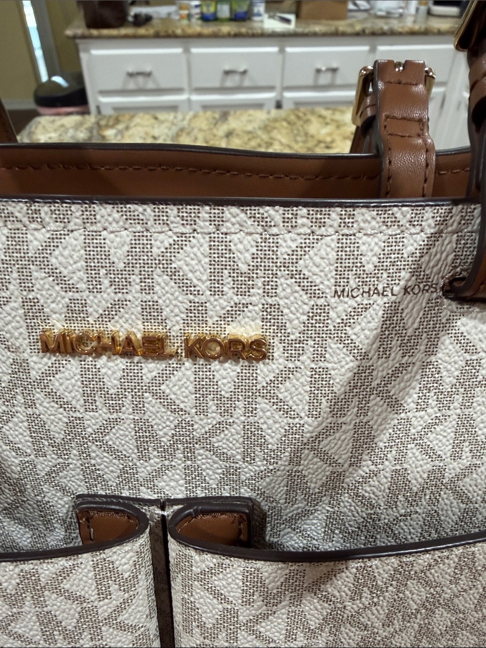 Michael Kors Cream & Brown MK Logo Tote with Matching Wallet - Picture 4 of 6